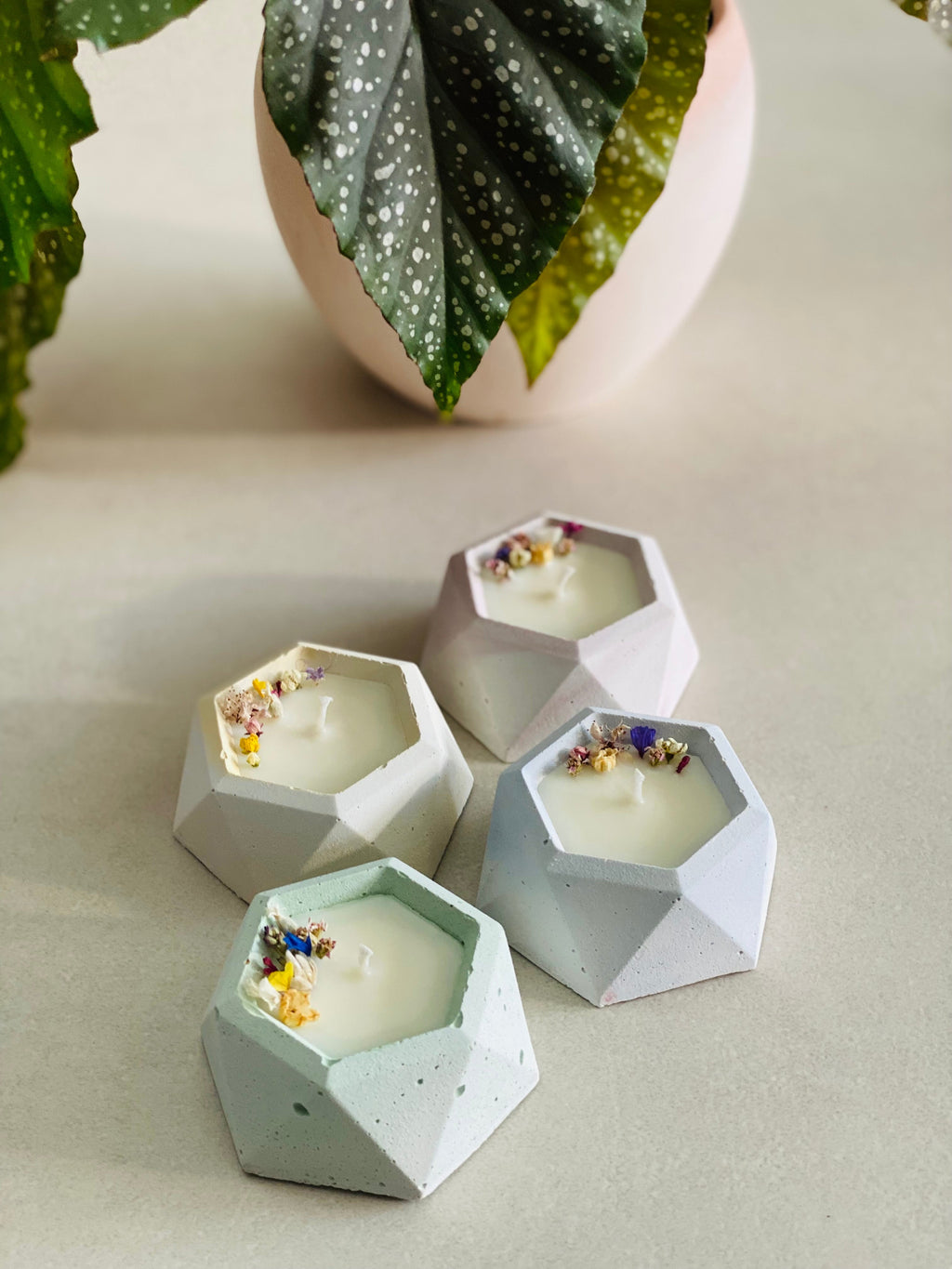 4 bougie fleurie couleur pastel 
